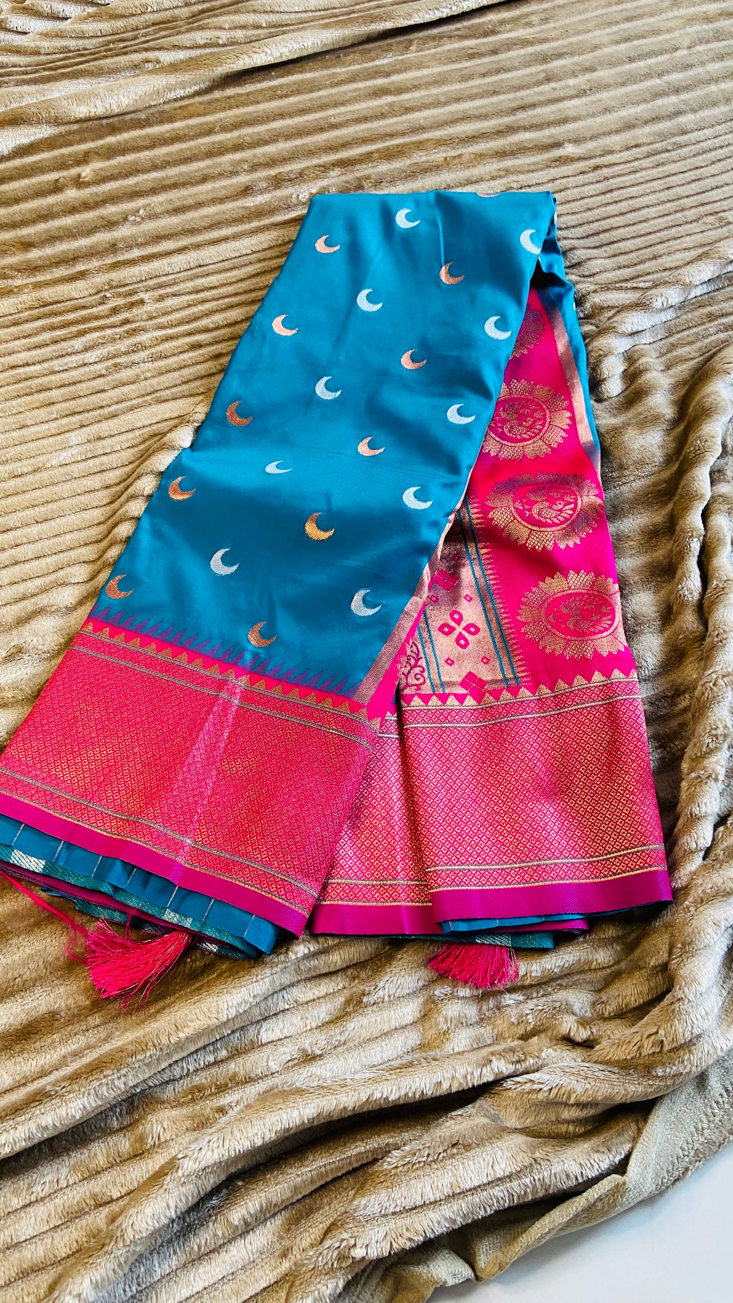 Chandrakor Yeola Paithani Saree Saroj the label