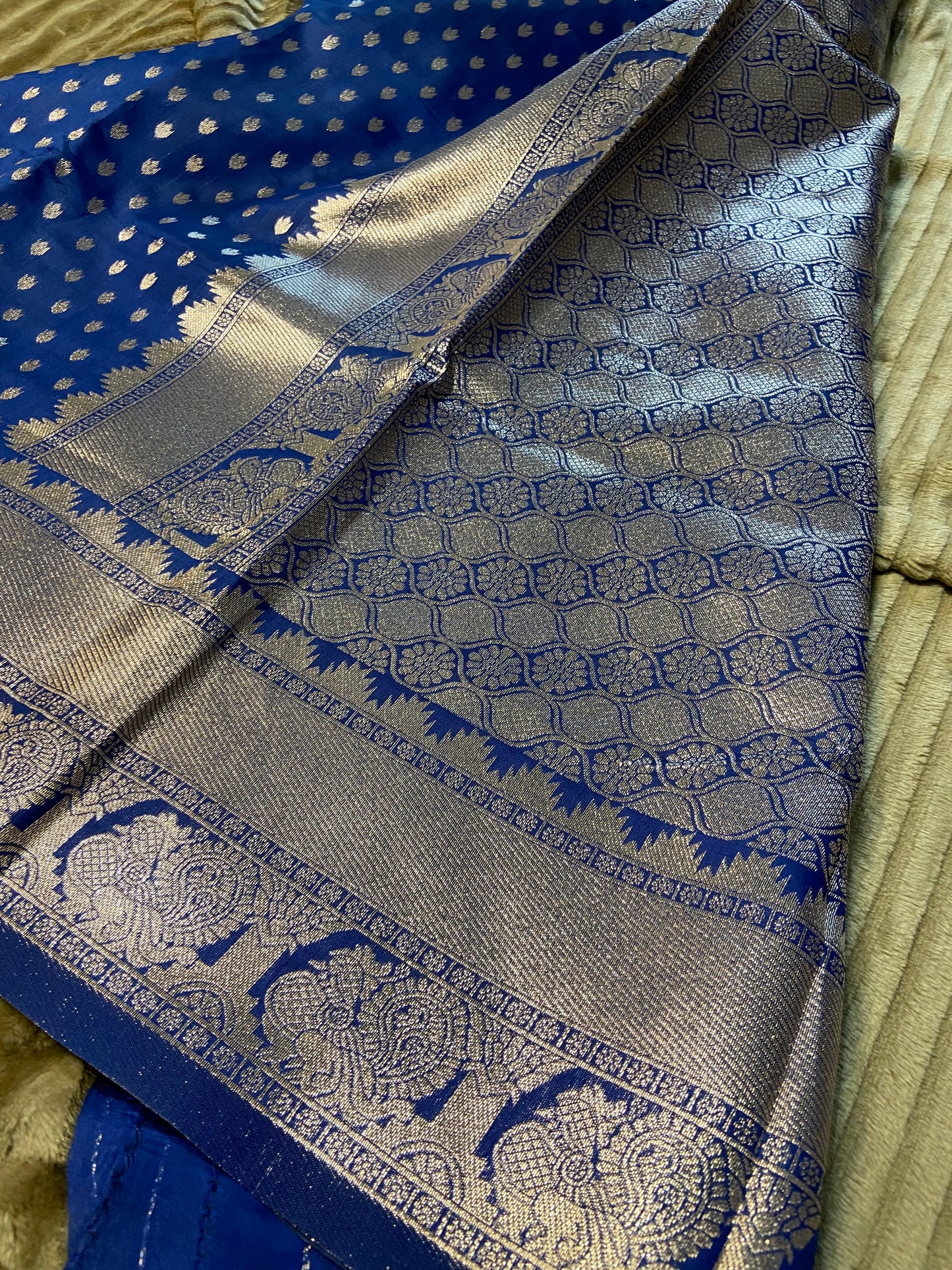 Cotton silk with silver zari and butti work Saroj the label